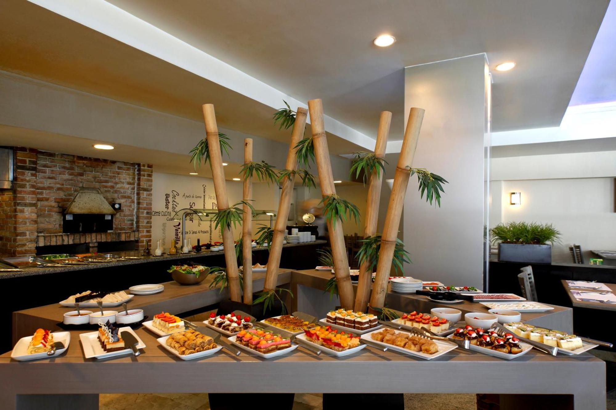 Novotel Monterrey Valle San Pedro Garza Garcia Экстерьер фото